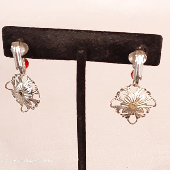 Dangle Drop Flower Earrings Red Central Stones On Silver Tone Petals - Picture 3 of 10
